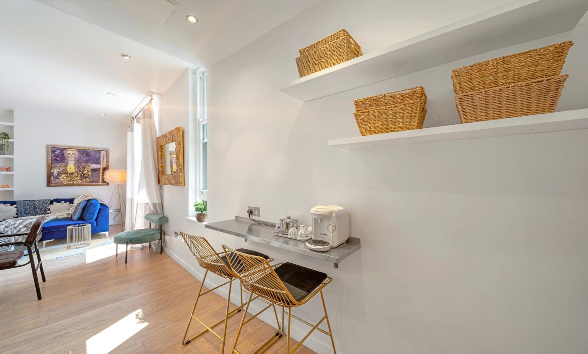 Designer Victorian Flat With Large Terrace Appartement