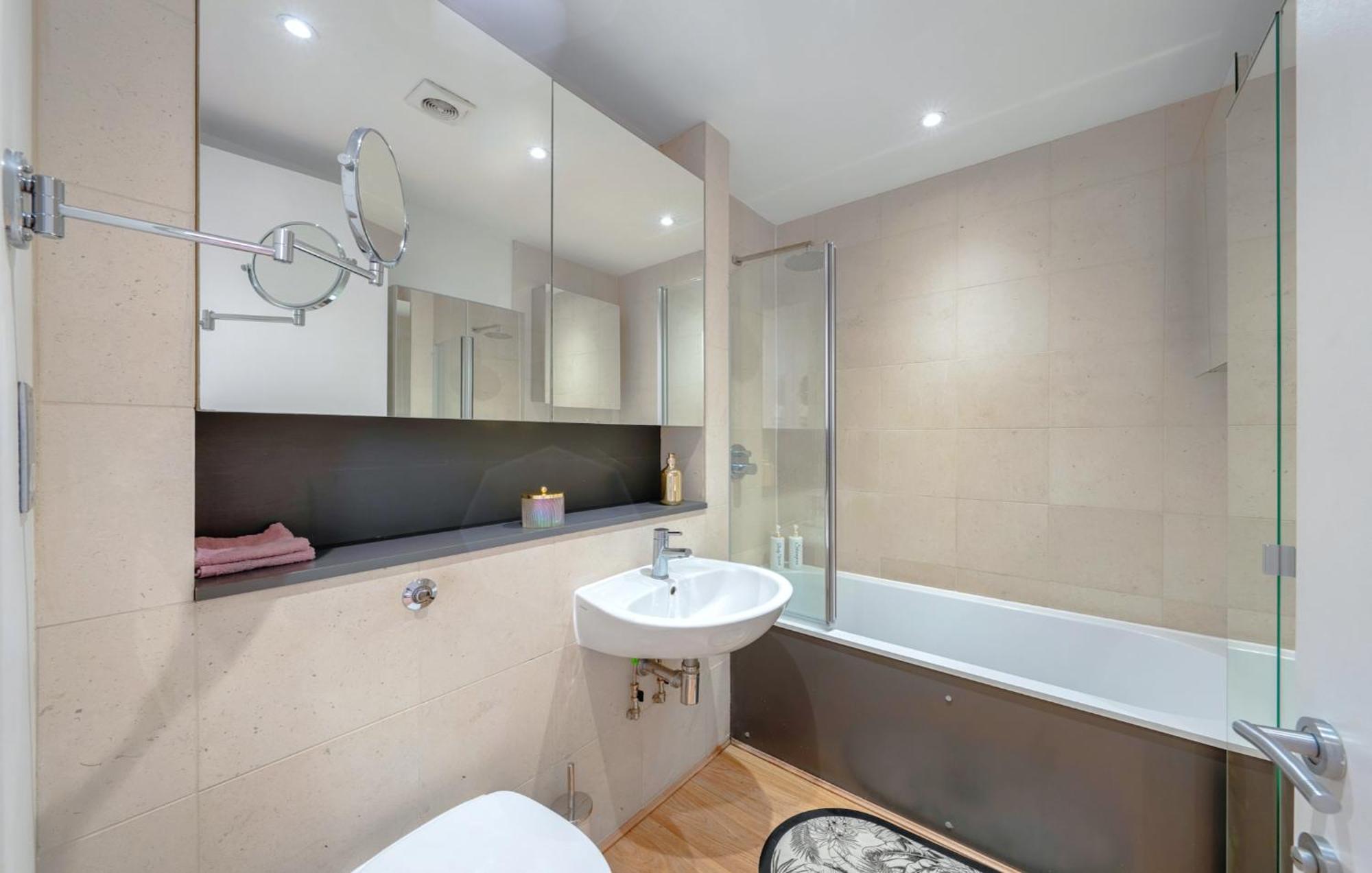 Designer Victorian Flat With Large Terrace Appartement