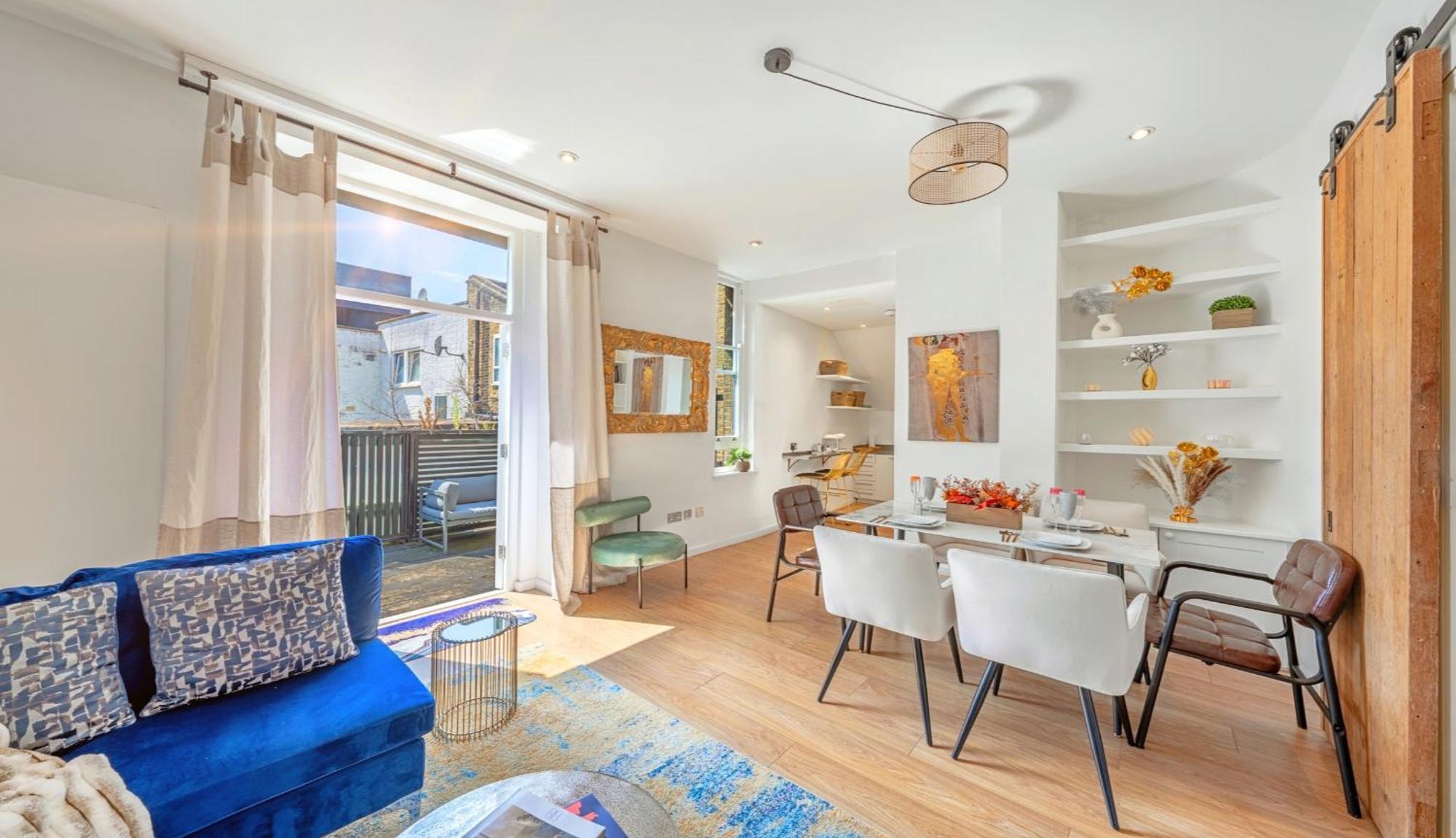 Designer Victorian Flat With Large Terrace * Londen