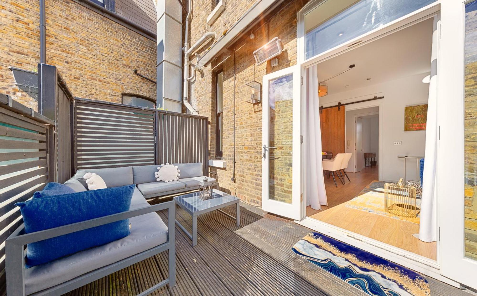 Designer Victorian Flat With Large Terrace * Londen