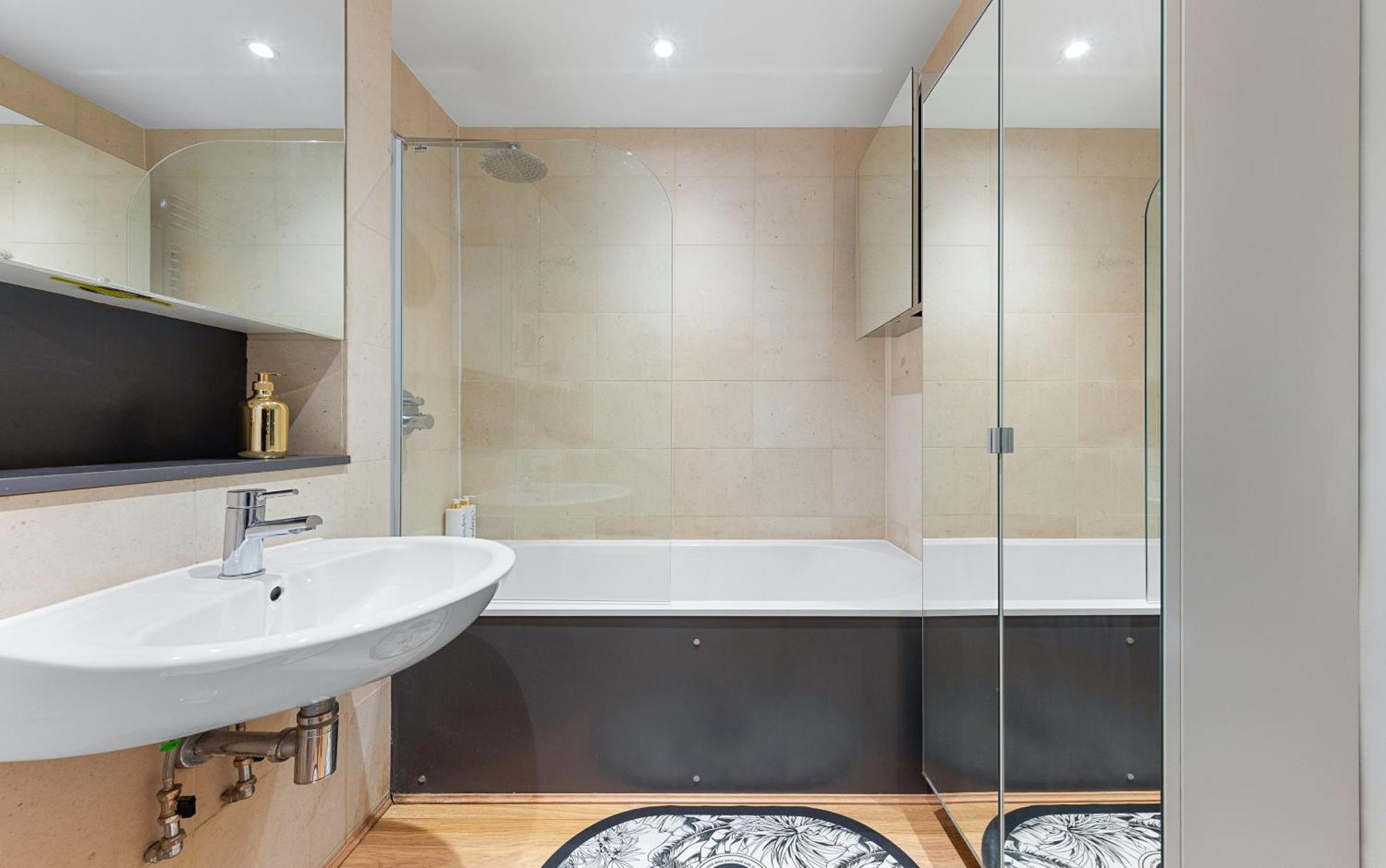 Appartement Designer Victorian Flat With Large Terrace Londen